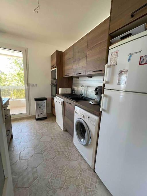 Appartement Bord De Mer Avec Garage Menton Dış mekan fotoğraf