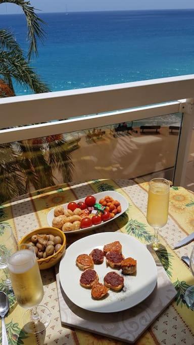 Appartement Bord De Mer Avec Garage Menton Dış mekan fotoğraf
